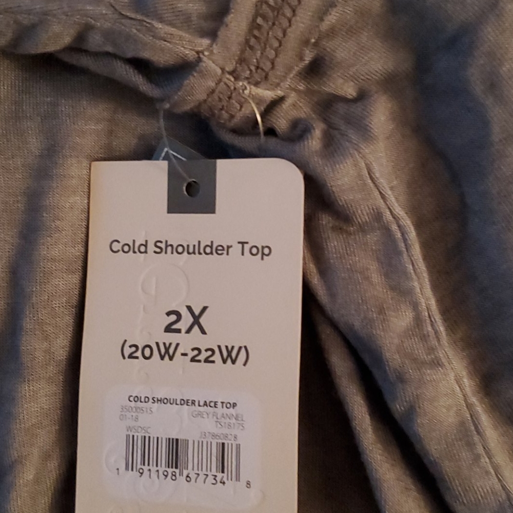 Cold Shoulder Top - Picture 7 of 8
